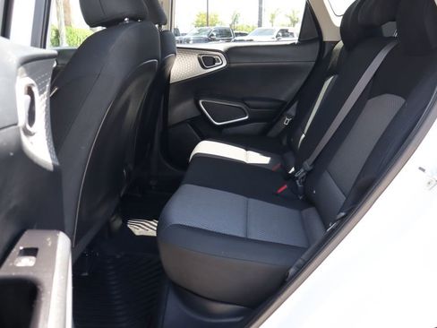 Used 2023 Kia Soul S FWD image 37