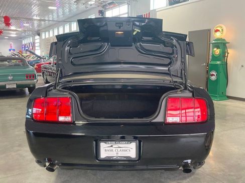 Used 2006 Ford Mustang GT image 58