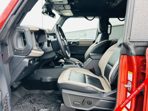 Used 2024 Ford Bronco Wildtrak image 3