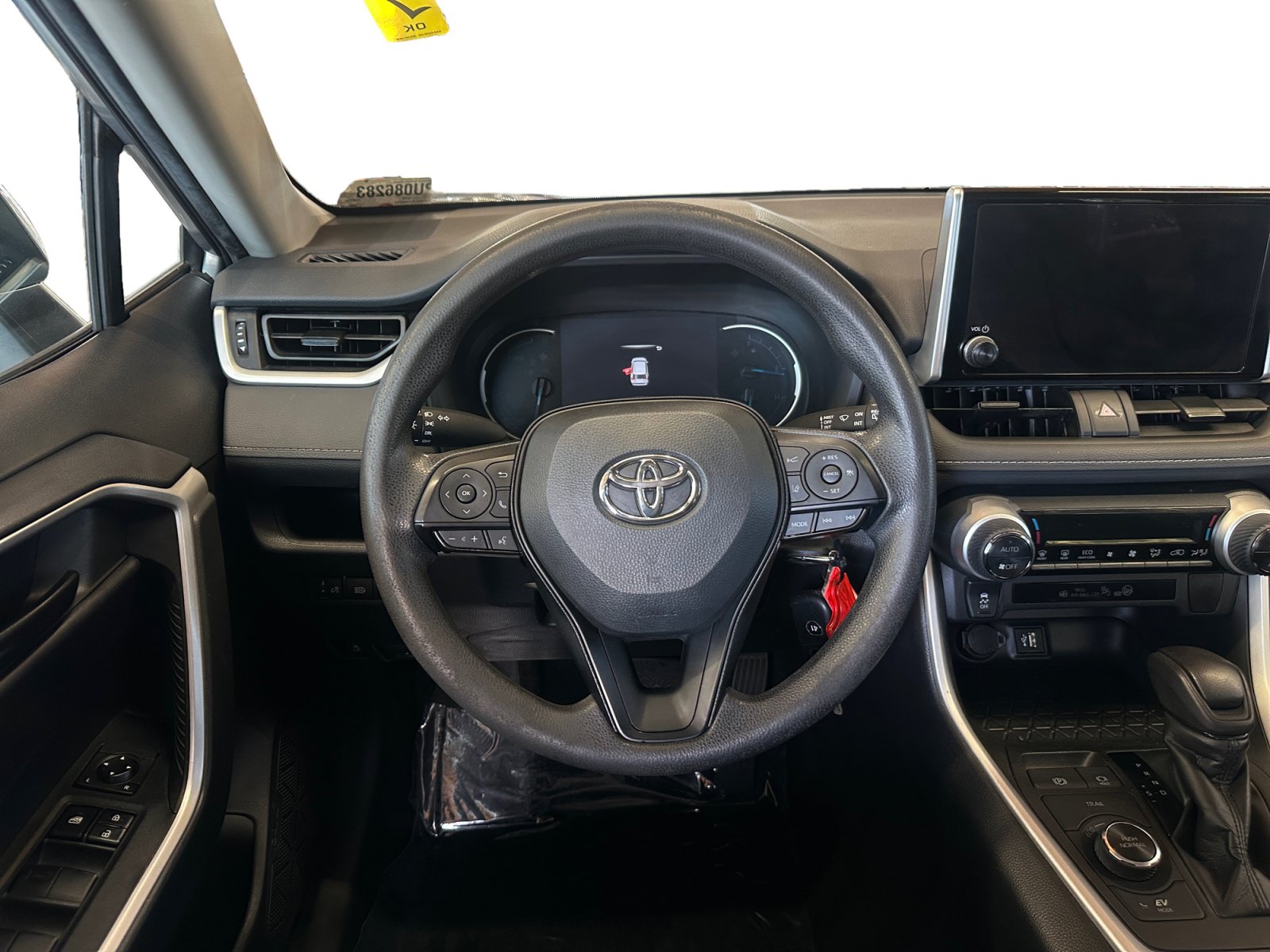 Used 2023 Toyota RAV4 LE AWD/4WD image 12