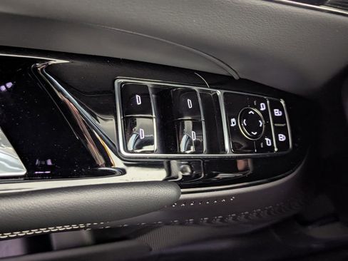 Used 2024 Cadillac Lyriq Sport image 47