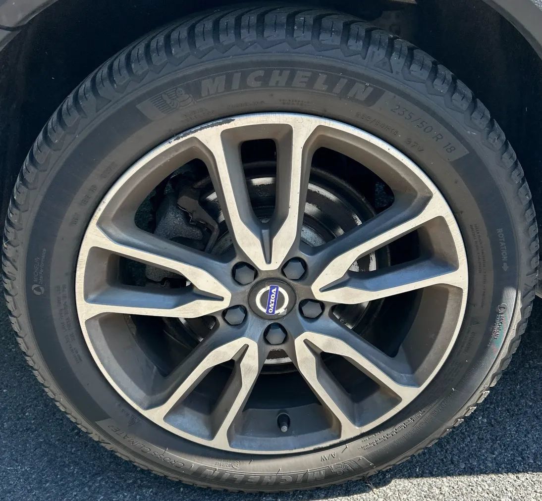 Used 2018 Volvo V60 T5 Cross Country AWD/4WD image 12