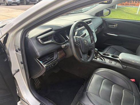 Used 2013 Toyota Avalon XLE Touring FWD image 16