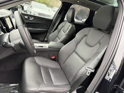 Certified 2025 Volvo XC60 B5 Plus image 16