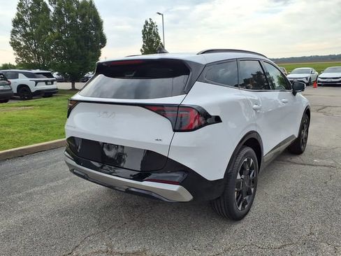 New 2026 Kia Sportage SX AWD/4WD image 2