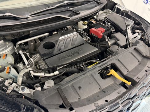 Used 2023 Nissan Rogue SV image 32