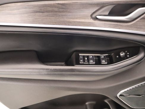 Used 2021 Jeep Grand Cherokee L Overland w/ Advanced Protech Group III image 18