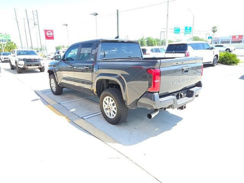 Used 2025 Toyota Tacoma SR5 image 6