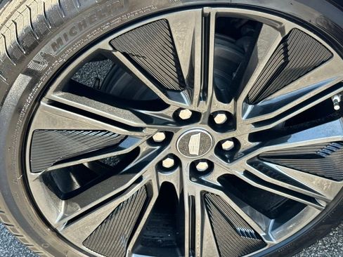 Used 2024 Cadillac Lyriq Sport AWD/4WD image 12