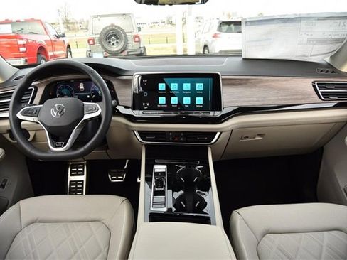 New 2026 Volkswagen Atlas SEL Premium R-Line image 7