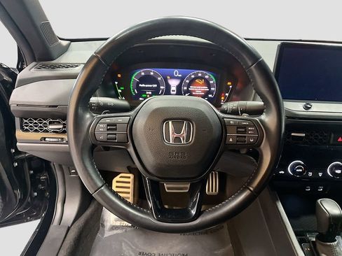 Used 2024 Honda Accord Sport image 11