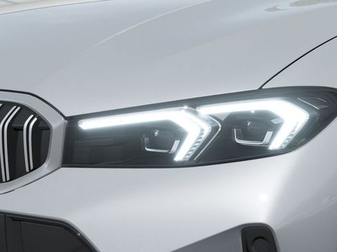 New 2026 BMW 330i Sedan w/ M Sport Package RWD image 6