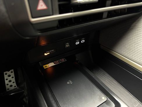 Used 2025 Toyota Camry SE w/ Multimedia Upgrade Package image 68