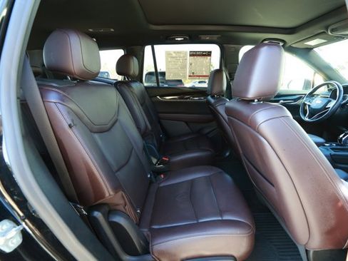 Used 2021 Cadillac XT6 Premium Luxury image 31