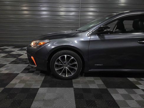 Used 2018 Toyota Avalon XLE Premium image 38