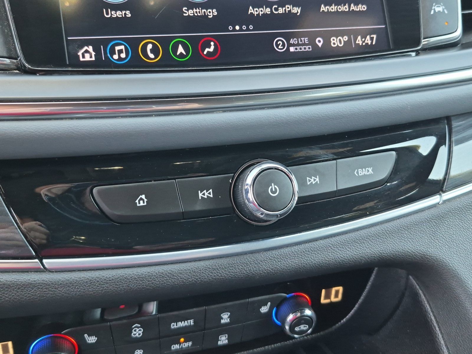 Used 2022 Buick Enclave Essence w/ Experience Buick Package FWD image 17