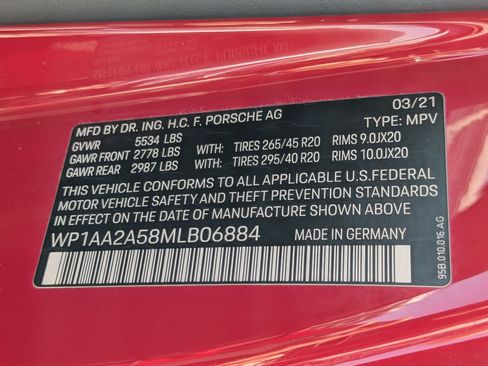 Used 2021 Porsche Macan AWD/4WD image 34