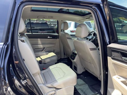 Used 2022 Volkswagen Atlas SEL Premium AWD/4WD image 39