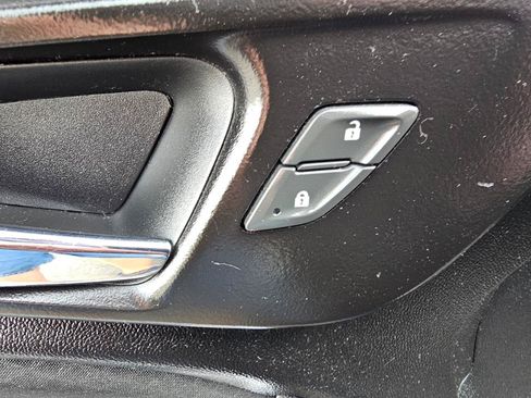 Used 2019 Chevrolet Malibu LT FWD image 30