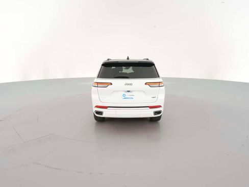 New 2025 Jeep Grand Cherokee L Summit w/ Luxury Tech Group V image 10