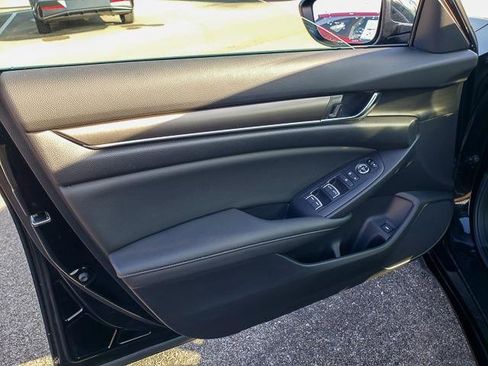 Used 2020 Honda Accord LX image 9