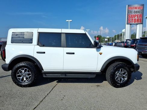Used 2025 Ford Bronco Badlands AWD/4WD image 2