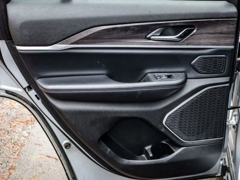 Used 2024 Jeep Grand Cherokee Limited 4xe image 38