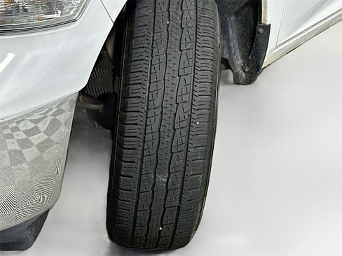 Used 2019 RAM 1500 Classic SLT w/ Luxury Group image 25