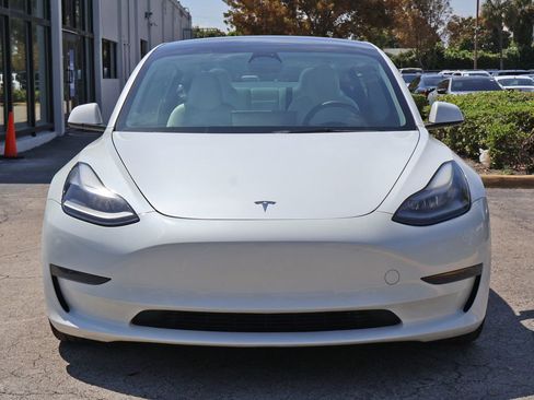 Used 2023 Tesla Model 3 Standard Range image 11