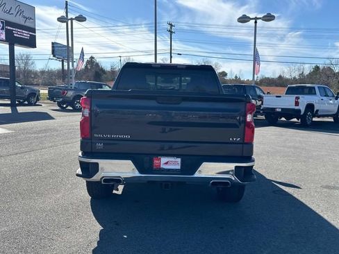 Used 2022 Chevrolet Silverado 1500 LTZ image 5