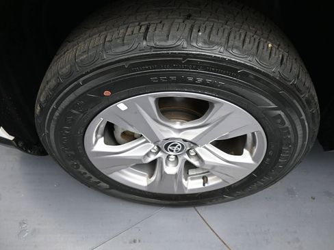 Certified 2022 Toyota RAV4 XLE image 14