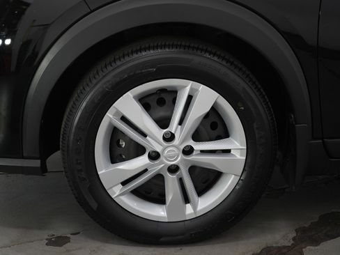 Used 2024 Nissan Kicks S image 27