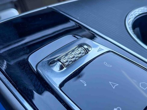 Certified 2024 Cadillac Lyriq Luxury AWD/4WD image 25
