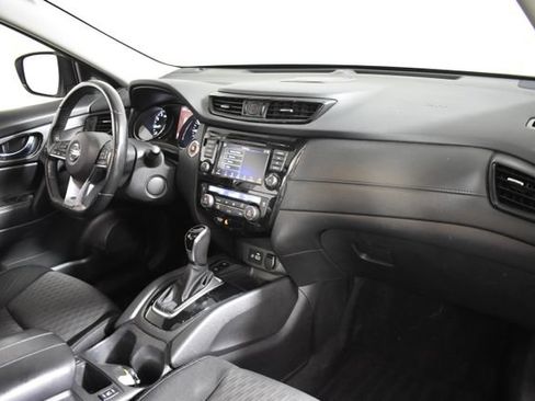 Used 2019 Nissan Rogue SV w/ Sun & Sound Touring Package AWD/4WD image 37