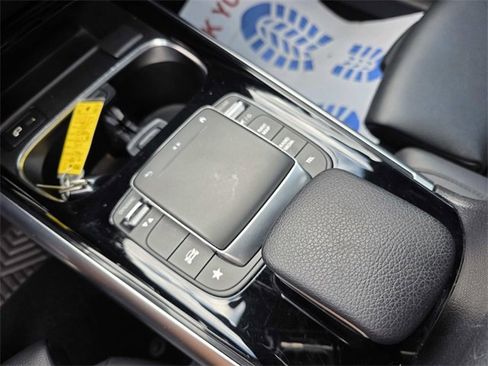 Certified 2021 Mercedes-Benz GLA 250 GLA 250 w/ Premium Package image 15