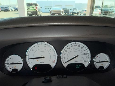Used 2004 Chrysler Sebring Limited FWD image 38