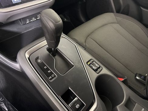 Used 2024 Subaru Crosstrek 2.0i Premium image 19