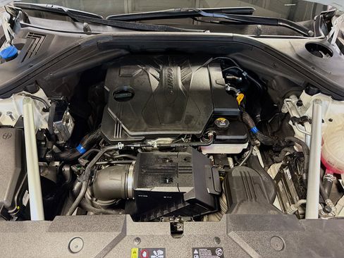 Used 2023 Genesis GV70 2.5T w/ Sport Prestige Package image 35