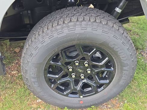 New 2026 Ford F150 XLT w/ FX4 Off-Road Package AWD/4WD image 18