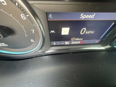 Used 2023 Chevrolet Traverse RS AWD/4WD image 12