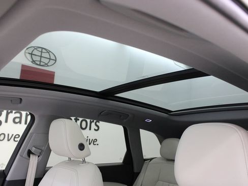 Used 2025 Audi Q5 Premium Plus AWD/4WD image 14