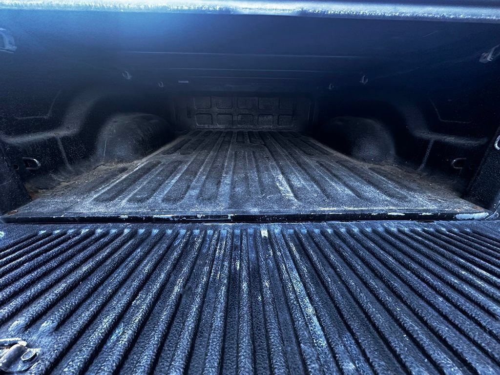 Used 2019 RAM 1500 Classic SLT AWD/4WD image 14