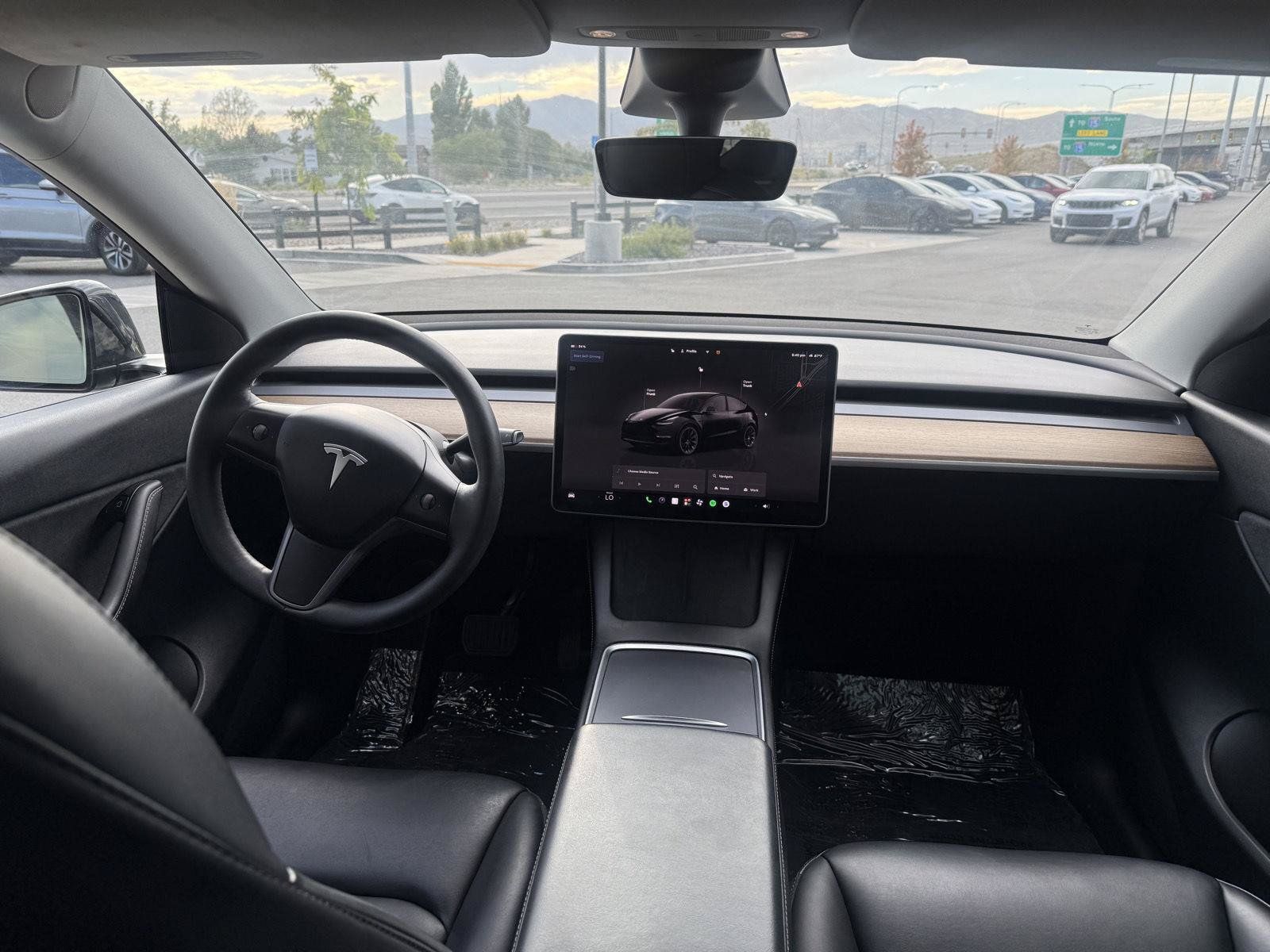 Used 2022 Tesla Model Y Long Range AWD/4WD image 21
