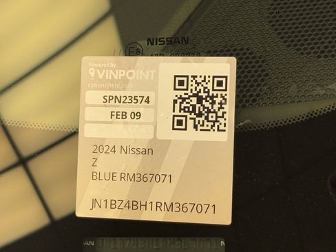 Certified 2024 Nissan Z Performance w/ Floor Mat Package image 27