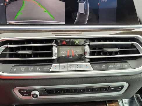 Used 2020 BMW X5 xDrive40i w/ Premium Package image 22