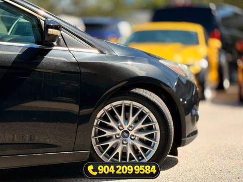 Used 2014 Ford Focus Titanium FWD image 10