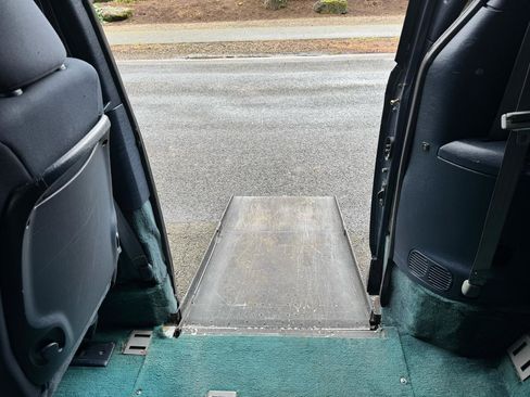 Used 2001 Dodge Grand Caravan Sport image 27