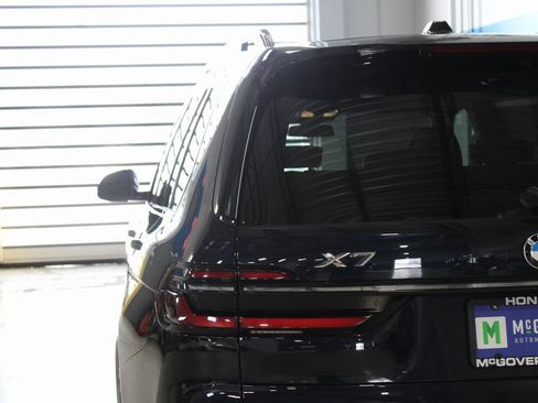 Used 2024 BMW X7 xDrive40i w/ M Sport Package image 48