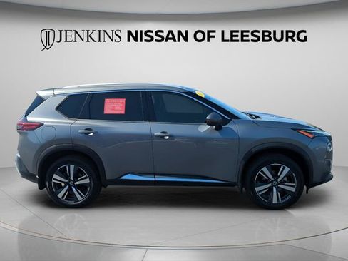 Certified 2021 Nissan Rogue SL w/ Premium Package FWD image 3