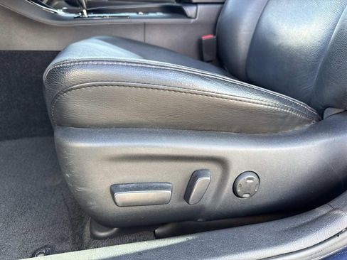 Used 2016 Toyota Avalon image 19